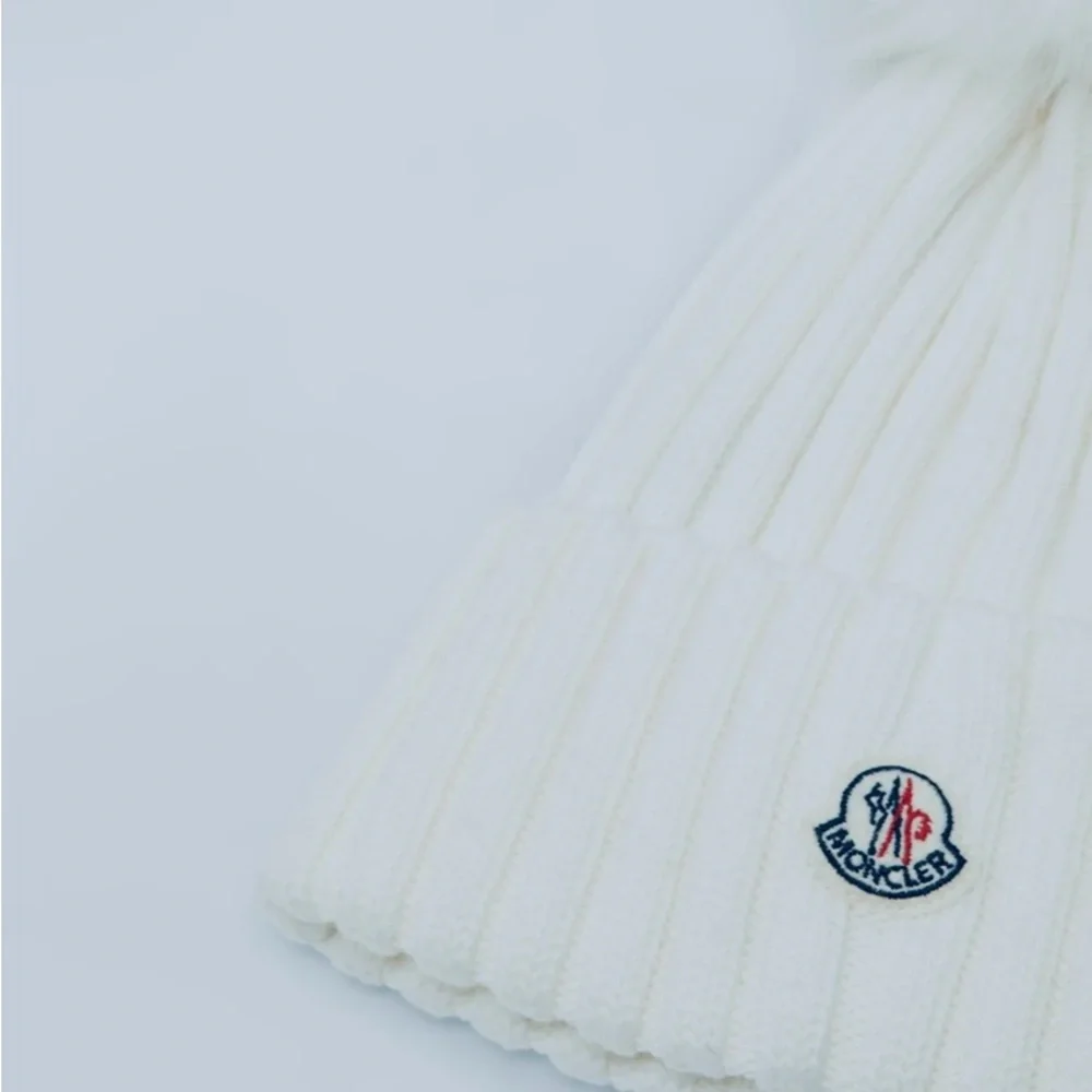 Moncler Off white Wool Real Fox Pom-Pom Beanie - Picture 3 of 5